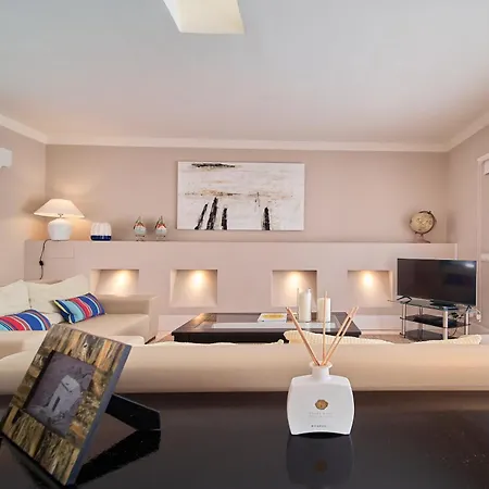 Katis Boutique In Bahiazul