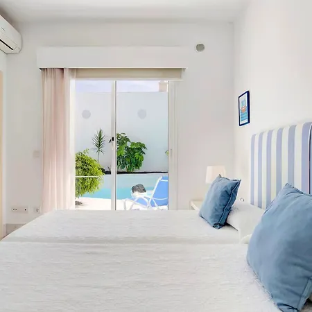 Katis Boutique In Bahiazul 4* Corralejo
