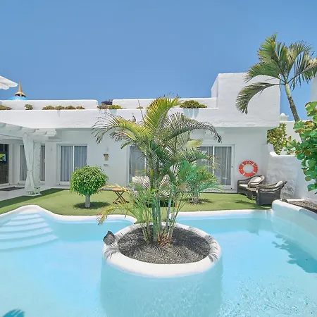 Katis Boutique In Bahiazul Resort Corralejo