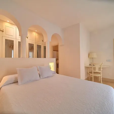 Katis Boutique In Bahiazul Resort Corralejo